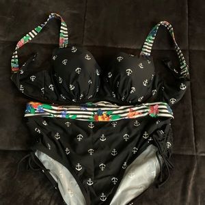 Bikini 2pc anchors & flowers